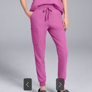 Hypothesis WOMEN’S 6-POCKET JOGGER PANT magenta